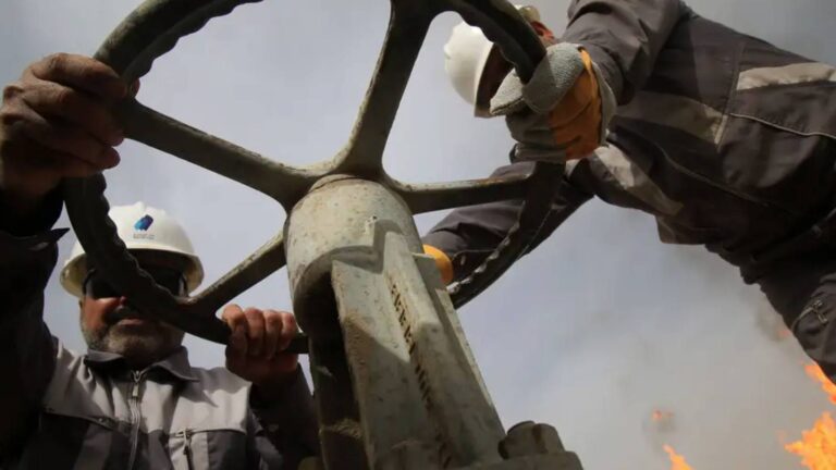 iraktan-turkiyeye-petrol-akisi-yeniden-basladi-qqnv8Qaa.jpg