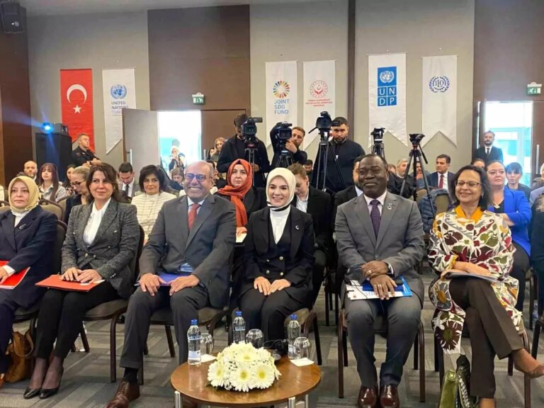 aile ve nufus 10 yilinda bakim hizmetleri guclendirilecek eqI4Uksh.jpg