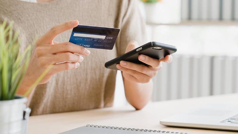 duzenli odemeler kart limitini dikkatli kullanmak kredi notu nasil artirilir IQqrAk8r.jpg