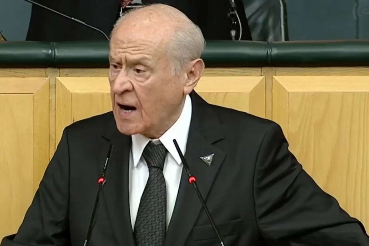 mecliste biji serok apo slogani atilmasina bahceliden ilk yorum W31LCAvZ.jpg