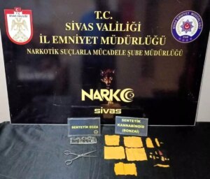 sivasta uyusturucu ticareti operasyonu 8 supheli yakalandi OdHdLETN.jpg
