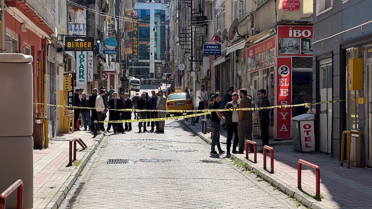 samsunda ogul kuzenini oldurmekten baba ise azmettirmekten hakim karsisinda g3pUVaau.jpg